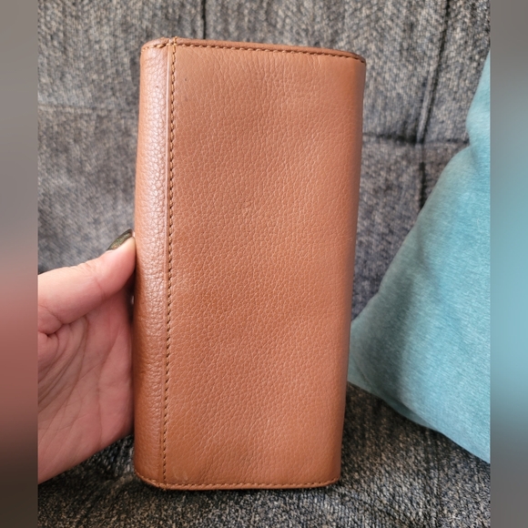 Michael Kors Fulton Leather Wallet - Picture 6 of 13